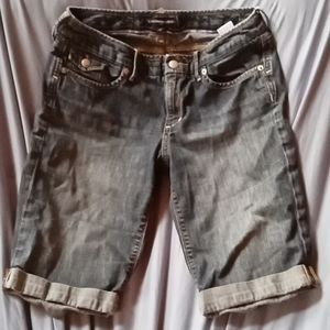 Banana Republic size 28/6 shorts